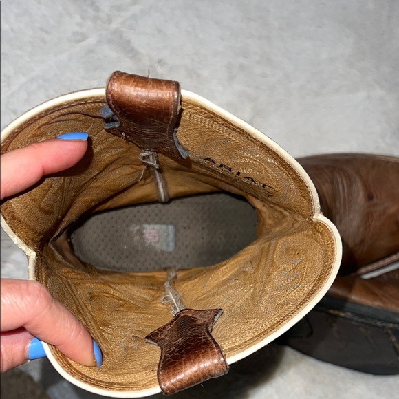 Brown Leather Cowboy Boots Ariat Size 11.5 D - Picture 5 of 9